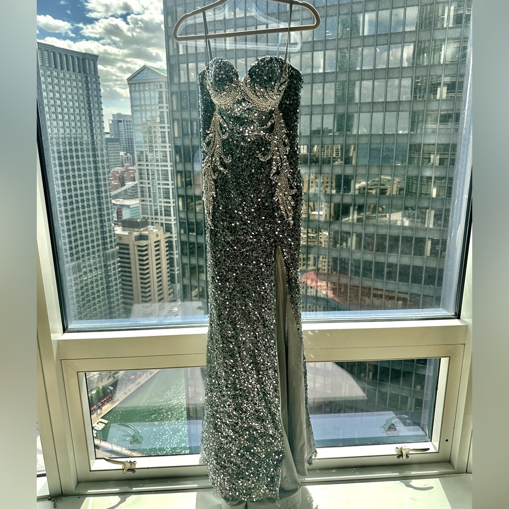 Portia & Scarlett Gown